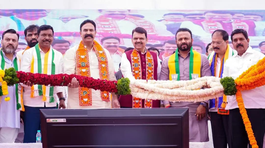 रणजितसिंह यांचा डॉ.मुंडे प्रकरणाशी दुरान्वये संबंध नाही ; शहराच्या परिवर्तनासाठी सत्ता द्या : मुख्यमंत्री देवेंद्र फडणवीस