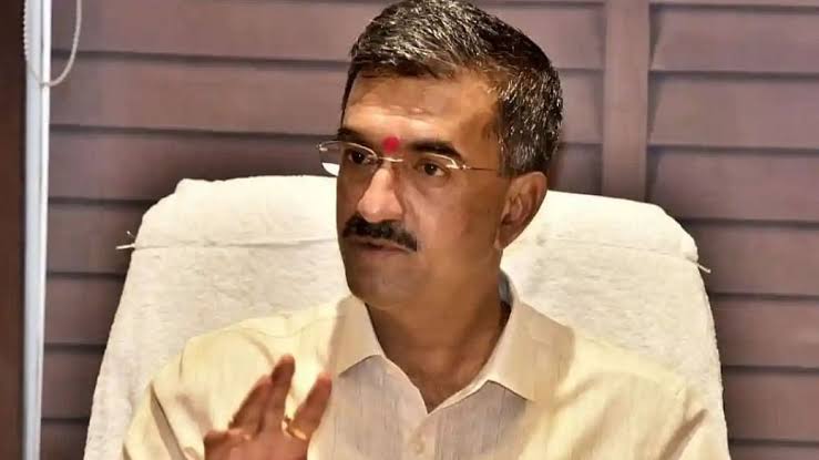 शिक्षण, आरोग्य क्षेत्रात जिल्हा अग्रेसर बनवू : पालकमंत्री शंभूराज देसाई